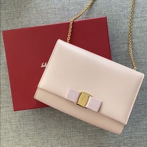 Salvatore Ferragamo Miss Vara Bow Bag (Light Pink)